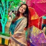 Mugdha Chaphekar Instagram - मन मेरा खींचा चला जाए तेरी ओर💚 @taisha.official @rajanimakeup_studio @imanilsharmaa x @starhouzz Kanpur, Uttar Pradesh
