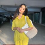 Mugdha Chaphekar Instagram – SunnyVaar ☀️💛

#nofilter 

@styling.your.soul 
 @nore21_in
@socialpinnaclepr

📸 @pooja__saw___mahi 🫶 Mumbai, Maharashtra