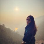 Mugdha Chaphekar Instagram - Love and peace….. Happy New Year🌻✨🫶 . . #spreadlove @shop.dlanxa @chkokko @styling.your.soul Somewhere under the Blue Sky