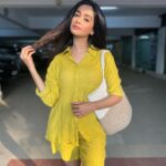 Mugdha Chaphekar Instagram – SunnyVaar ☀️💛

#nofilter 

@styling.your.soul 
 @nore21_in
@socialpinnaclepr

📸 @pooja__saw___mahi 🫶 Mumbai, Maharashtra