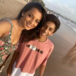 Mugdha Godse Instagram – Continuing new found Ritual to visit juhu beach…. 
My Master made me fall in love with the place again… ❤️❤️❤️
#gratitude #tarneivji #love #mumbai #city #life #happiness #majormissing #bellymaster #silence #joy JW Marriott Mumbai Juhu