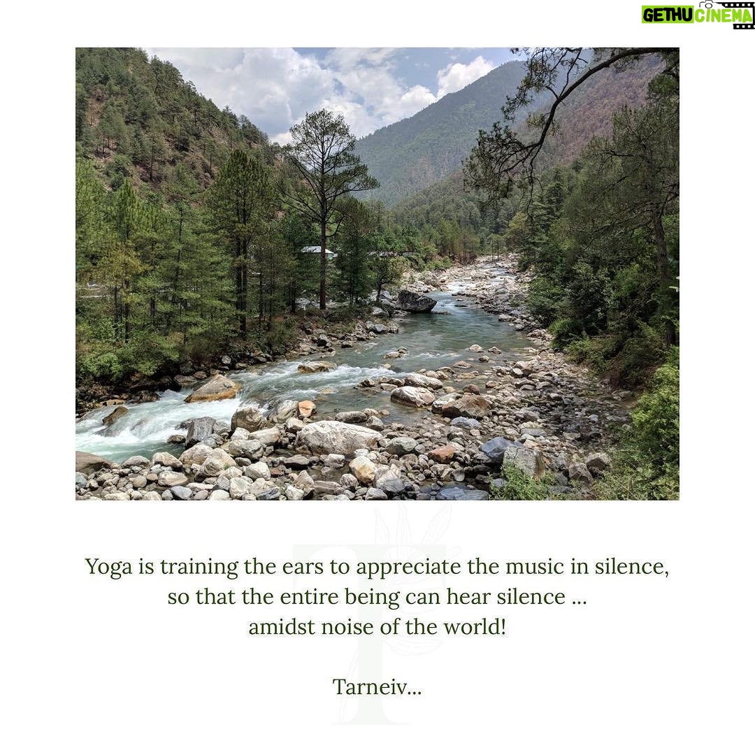 Mugdha Godse Instagram - Soulful and inspiring words by the Master that bring peace and joy to allβ¨ππ· @belly_group ππ½ππ½ππ½ PC @hemantjkhendilwal #bellymaster #tarneivji #soulfulpoetry #divine #miraculous #silence #chanting #bellymeditation #meditation #bellygroup #bliss #joy #peace #love #guru #master #gratitude #blessed #grateful #faith #trust #practice #myguru #alwaysthereforme #alwaysthereforyou #yoga #music #poetry #guide #affirmations