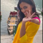 Mugdha Godse Instagram – Come check this 🥰 
Funtime on the sets in Bhimtaal 

@sunny_makeup_artist 
@sunitakedare Bhimtal