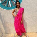 Mugdha Godse Instagram – Wedding Shenanigans 🙌❤️🤗
@anjoria @lamba3409 @kanchistan #goa 

Thank you @nupurkanoi @nupurkanoiofficial for this lovely pink piece of art ❤️😍 Goa