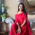 Mugdha Godse Instagram - Mood ❤️❤️❤️ Thank u @panila_westernedit n @exhibitions.mumbai for brightening mumbai winter time with this ensemble 🌹😍 #newdress #gratitude #fun #dressup #love #girlsjustwannahavefun #happy #divine #be #silence #bliss Mumbai, Maharashtra