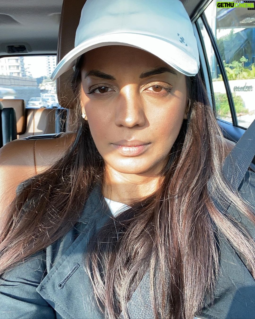 Mugdha Godse Instagram - Outing in the Sun ☀️ ❤️