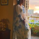 Mugdha Godse Instagram - The Hues of Evening… 💙🌼 My saree love continues in this beautiful piece by @beatitude_stories #gratitude #evening #love #saree #collab #thankyou #silence #peace #be #joy #sunset #stories
