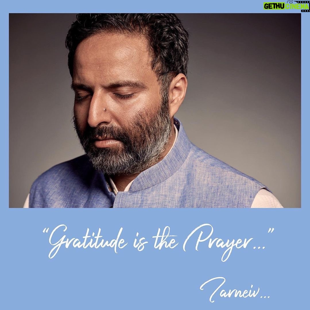 Mugdha Godse Instagram - “Gratitude is the prayer…” Tarneiv… 🌺🌺🌺 Keeping this prayer in my heart, I offer my Heartfelt Gratitude to my beloved Master, Guru on this auspicious day… 🌺🙏🏽 ‘Happy Guru Purnima’ 🙏🏽🙏🏽🙏🏽 त्वमेव माता च पिता त्वमेव, त्वमेव बन्धुश्च सखा त्वमेव। त्वमेव विद्या च द्रविणं त्वमेव, त्वमेव सर्वम् मम देवदेवं।। ‘तुम्हीं माता हो, तुम्हीं पिता, तुम्हीं बंधु, तुम्हीं सखा हो। तुम्हीं विद्या हो, तुम्हीं द्रव्य, तुम्हीं सब कुछ हो। तुम ही मेरे देवता हो।’ Simply Blessed ❤️❤️❤️ To learn about transforming practices and teachings of my Master ‘Tarneiv’ Ji… 🙏🏽🙏🏽🙏🏽 Follow @belly_group #bellymaster #tarneivji #bellymeditation #belly #bliss #silence #altarofsilence #tarneiv ji #Chanting image @tarun_khiwal