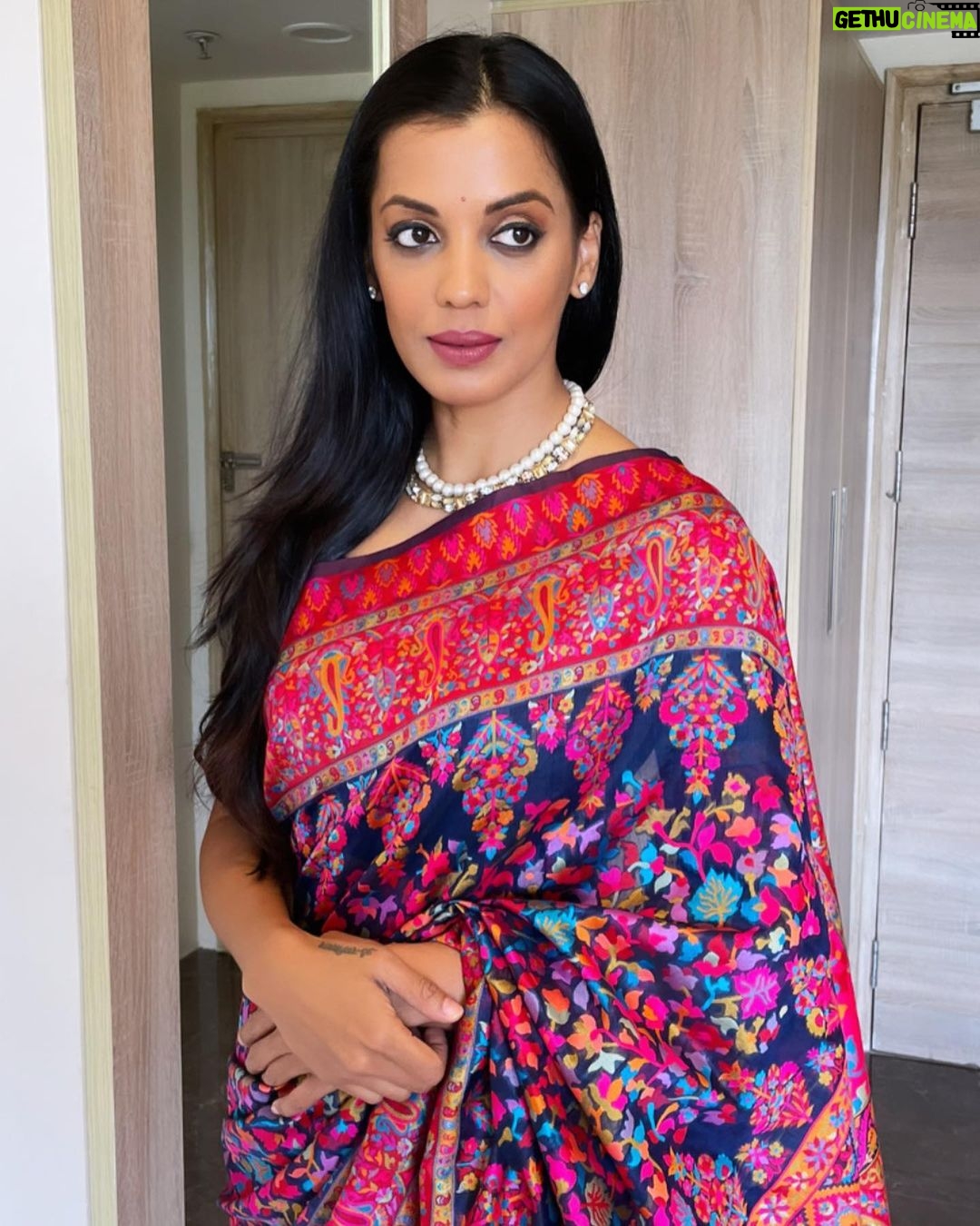 Mugdha Godse Instagram - Vrindavan Ki kahaniyan 🌺🌺🌺
