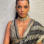 Mugdha Godse Instagram - Feeling Exquisite in @jjvalaya Heritage For @iifa weekend #2022 Jewellary @khandelwaljewellers MUA @nabila_salon @zeromakeupofficial #iifa2022 #fun #abudhabi #workmode #love #gratitude #silence #life #happiness Yas Island
