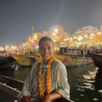 Mugdha Godse Instagram - Varanasi…Kashi..Banaras… What a beautiful time with Ganga River and much more ❤️🌺🙏🏽 #blissful #gratitude #love #devotion #silence #varanasi #varanasidiaries #mugdhagodse #banaras #sareelove #kashi #ganga वाराणसी - बनारस - काशी