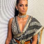 Mugdha Godse Instagram - Feeling Exquisite in @jjvalaya Heritage For @iifa weekend #2022 Jewellary @khandelwaljewellers MUA @nabila_salon @zeromakeupofficial #iifa2022 #fun #abudhabi #workmode #love #gratitude #silence #life #happiness Yas Island