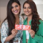 Mukti Mohan Instagram – No matter who chooses the show outfits or asks for last-minute changes, or is the Kat, we’re incomplete without each other. #youmakemybreak

#KitKat #Kit #Kat #ValentinesDay #Valentines #haveabreak #Collab