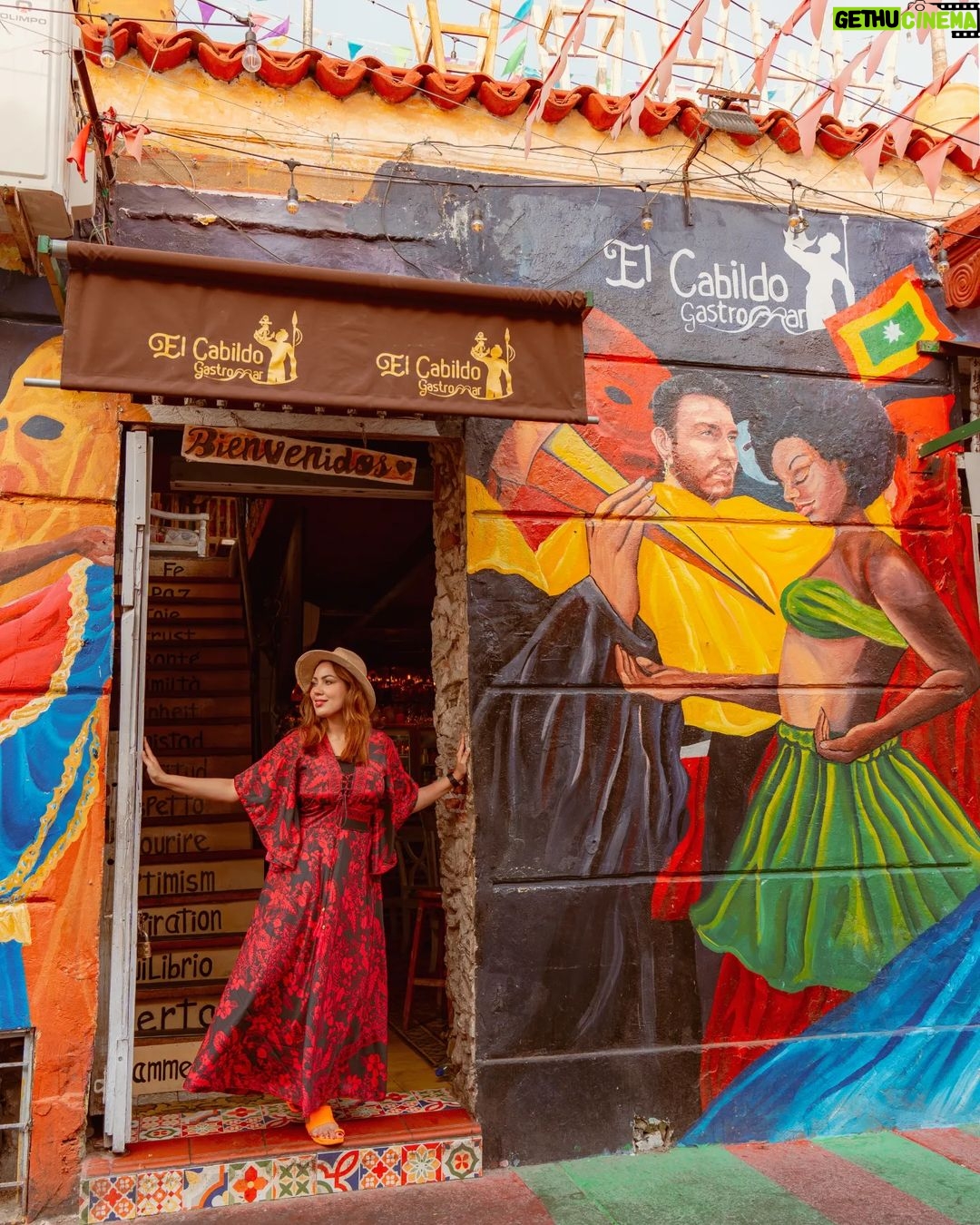 Munmun Dutta Instagram - Strolling around in the beautiful neighborhood of Getsemaní, Cartagena and capturing its beauty in the early morning sunshine 🌞 Captured by the sweetest local and a talented photographer 📸 @anabenedetti25 #munmundutta #colombia #colombiatravel #cartagena #getsemani #travelmemories #travelphotography #cartagenadeindias #southamerica #wanderlust Getsemaní,Cartagena,Colombia