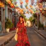 Munmun Dutta Instagram – Strolling around in the beautiful neighborhood of Getsemaní,  Cartagena and capturing its beauty in the early morning sunshine 🌞 

Captured by the sweetest local and a talented photographer 📸 @anabenedetti25 

#munmundutta #colombia #colombiatravel #cartagena #getsemani #travelmemories #travelphotography #cartagenadeindias #southamerica #wanderlust Getsemaní,Cartagena,Colombia