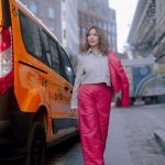 Munmun Dutta Instagram – Recently in New York City, had the pleasure of shooting with Indian born American based designer @sandeepravi89 for his brand @maisontai who is on a mission to globalize Kanjeevaram by using the silk in a unique, creative and modern way. 
Ran around on the streets with our wonderful photographer @swapniljunjare , aamchi Mumbaichya mulga with makeup and hair styled by the very talented @iamkanwalbatool ❤️

Oh what a fun day it was! 😍 

P.S- The last picture is just a fun moment of me trying to hail a NYC yellow cab 🚕 

Designer and stylist @sandeepravi89 @maisontai 
Photographed by 📸 @swapniljunjare 
Makeup and Hair @iamkanwalbatool 
Coordinated by @silk_angels 

#munmundutta #newyorkcity #fashionshoot #brooklynbridge #dumbobrooklyn #usa #travelmemories Dumbo, Brooklyn, NYC