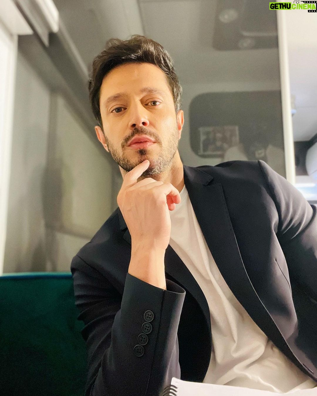 Murat Boz Instagram - Düşünüyorum, öyleyse ezber yapıyım :)