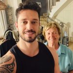 Murat Boz Instagram - Başta canım Annem ve tüm Annelerimizin Anneler gününü kutluyorum. 🤍