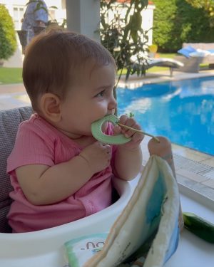 Murat Boz Instagram - “İki şarkı söyle”  dedi, “tabi” dedim 👶🏼