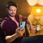 Murat Boz Instagram - vivo V29 5G’yi elinden düşüremeyenlerde bugün✌️ 50MP Star Işığı Portresi ve kavisli ekranıyla V29 5G bir akıllı telefondan çok daha fazlası✨ #vivo #HayatKutlamayaDeğer