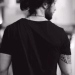 Murat Boz Instagram - “ Yüreğim, nerelere gideyim ? “ #Toprak #ZeytinAğacı #AnotherSelf