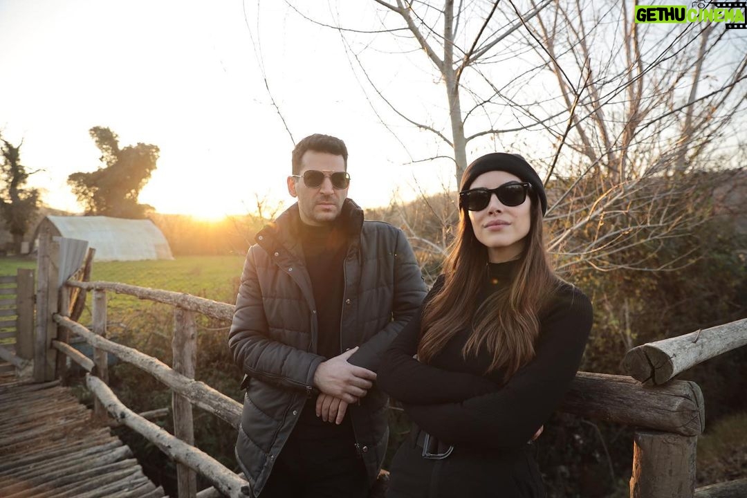 Murat Yildirim Instagram - Bu akşam ki yayını beklerken… @denizbaysal_