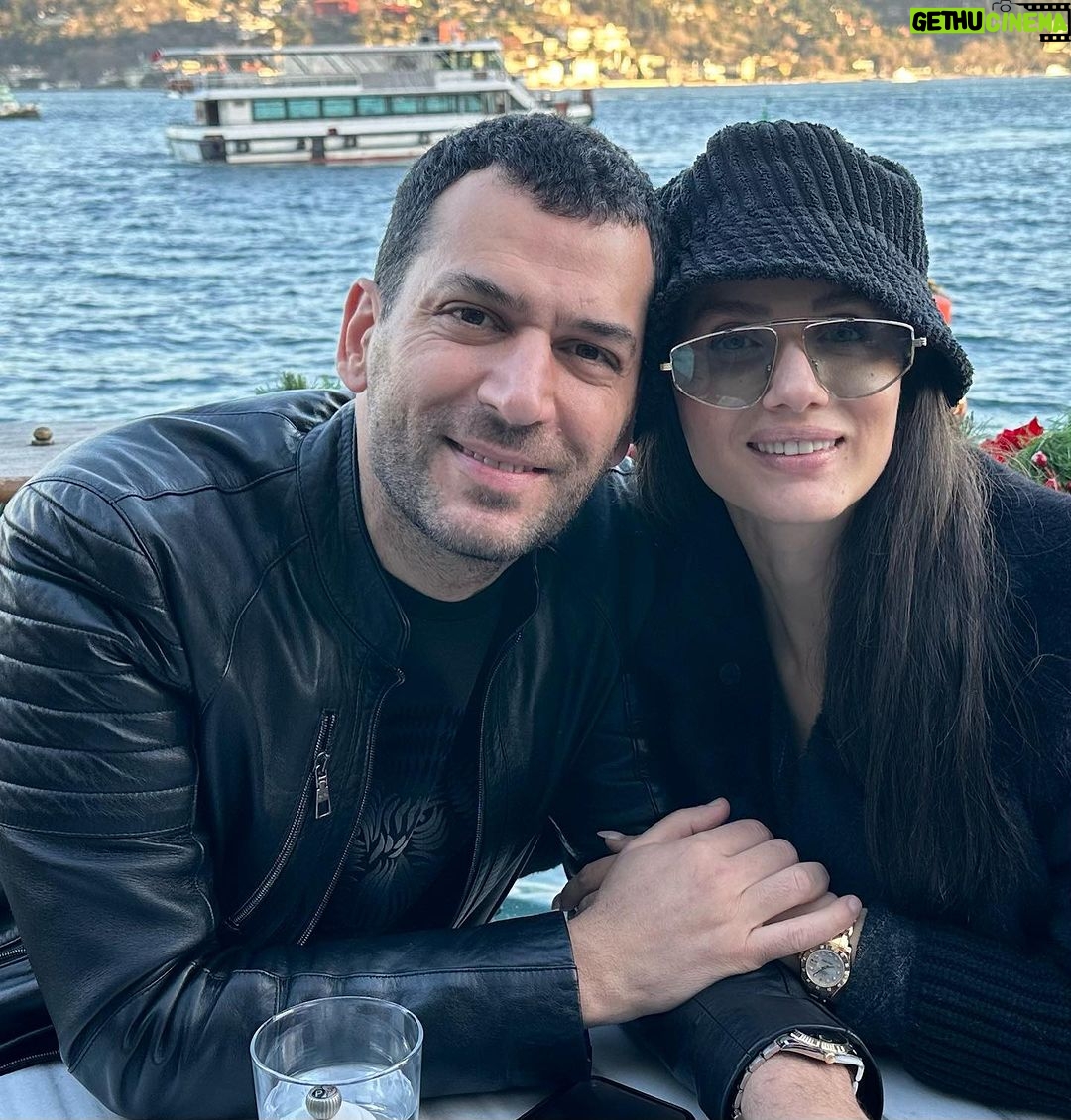 Murat Yildirim Instagram - Bugün tam 7 yıl olmuş ❤️… Happy Anniversary ❤️