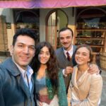Murat Yildirim Instagram - Bu selfieler sizin için 😎 @iamdamlasonmez @simaybarlass @guvenyadamurat @azizdizisitv