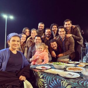 Murat Yildirim Instagram - Biz bir aileyiz... RAMO @mcagataytosun @esbilgic @aksumilker  @gururcicekoglu @volkanyosunlu @mercaneceyilmaz @sacidetasaner @efsaneodag @leylakaderilhan @dokucann @yuunuusemre @yusuffakbal