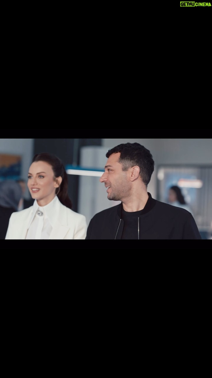 Murat Yildirim Instagram - #Fuzul reklam filmimiz 😊 @fuzulev @fuzuloto