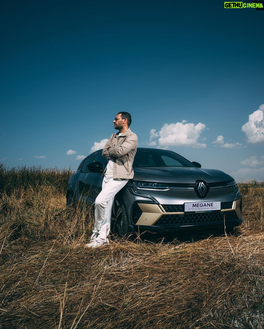 Murat Yildirim Instagram - #Megane #ETech @renaultturkiye