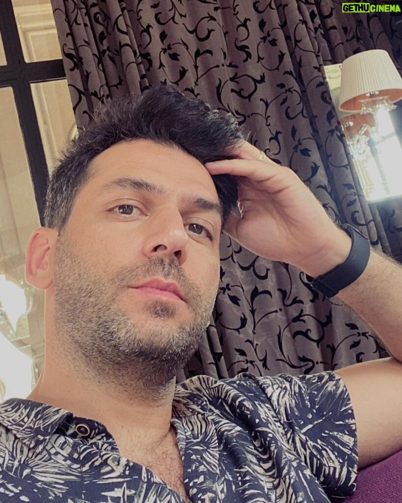 Murat Yildirim Instagram - Nasıl gidiyor?