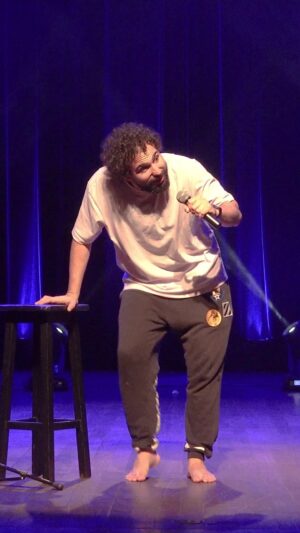 Murilo Couto Instagram - Ela violou a primeira regra do crime com o Hulk Fake 😱

#MuriloCouto #StandUpComedy #humor