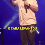 Murilo Couto Instagram - Tem gente que precisa aprender o que é legítima defesa 🤣 #MuriloCouto #humor #StandUpComedy