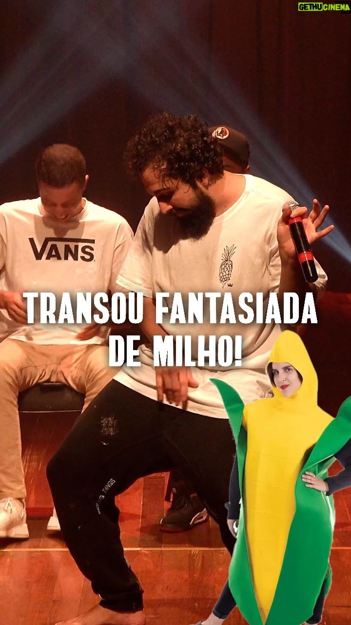 Murilo Couto Instagram - Já mandaram nude vestida de milho? O dia que meu show virou o Casos de família. Completo no YouTube. Próximos Shows: Ingressos em www.murilocouto.com.br/agenda 12.MAIO TEATRO OPUS FREI CANECA SEXTA | 23H59 SÃO PAULO / SP -———————— 19.MAIO TEATRO OPUS FREI CANECA SEXTA | 23H59 SÃO PAULO / SP -———————— 20.MAIO TEATRO BOURBON COUNTRY SÁBADO | 20H PORTO ALEGRE/RS -———————— 26.MAIO TEATRO OPUS FREI CANECA SEXTA | 23H59 SÃO PAULO / SP -———————— 27.MAIO TEATRO CARITAS SÁBADO | 21H SÃO PAULO/SP -———————— 02. JUNHO TEATRO RIOMAR RECIFE SEXTA | 20H RECIFE/PE -———————— 03. JUNHO TEATRO RIACHUELO NATAL SÁBADO | 21H NATAL/RN -———————— 04. JUNHO TEATRO RIOMAR FORTALEZA DOMINGO | 19H FORTALEZA/CE -———————— 10. JUNHO TEATRO BOM JESUS SÁBADO | 21H CURITIBA/PR -———————— 11. JUNHO TEATRO MUNICIPAL DE ITAJAÍ DOMINGO | 19H ITAJAÍ/SC