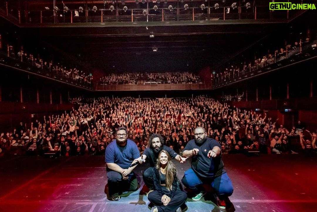 Murilo Couto Instagram - Ainda estou em recuperação depois dos dois shows desse final de semana! São Paulo e Porto Alegre, vocês não decepcionam NUNCA! Para o pessoal de Porto Alegre: ATÉ A PRÓXIMA! Para o pessoal de São Paulo: Essa semana tem mais! @brunafonsecaphotography #StandUpComedy #MuriloCouto