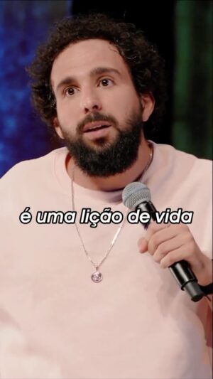 Murilo Couto Instagram - É assim que um LESO! resolve um problema... se identificou? então vai lá no @primevideobr assistir.

#Leso #murilocouto #primevideo