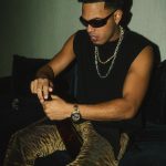 Myke Towers Instagram - Ya cambié los ### Feliz año nuevo a todo el que lea esto en especial a todos los míos!!! Ya no persigo solo atraigo los amo #YoungKingz 😈😤🤪