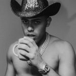 Myke Towers Instagram - CDMX🇲🇽 Que canción no puede faltar en el concierto esta noche háblenme claro!!?
