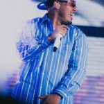 Myke Towers Instagram - DALLAS Gracias por la energía de anoche y por ayudarme a cantar todo el show cuando vine a ver me convertí en un Sex Symbol y se me hace díficil bregar con eso pero ahi voy🙇🏾‍♂️ #lveutour #youngkingz