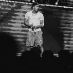 Myke Towers Instagram - DALLAS Gracias por la energía de anoche y por ayudarme a cantar todo el show cuando vine a ver me convertí en un Sex Symbol y se me hace díficil bregar con eso pero ahi voy🙇🏾‍♂️ #lveutour #youngkingz