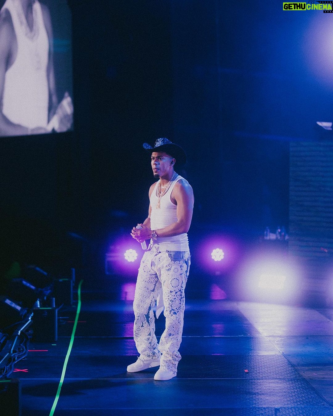 Myke Towers Instagram - MONTERREY ⛰️👑 ESTUVO EN OTRA! SE LAS SABÍAN TODAS🤯 HOY LE TOCA A CDMX🇲🇽 SENTIR EL KI NOS VEMOS EN LA NOCHE😤 Mexico City, Mexico