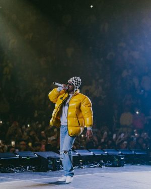 Myke Towers Instagram - ARGENTINA🇦🇷 TODAVÍA ESTOY ASIMILANDO EL APOYO QUE ME DIERON EN MI PRIMERA PRESENTACIÓN! NO VOY A OLVIDAR ESE CONCIERTO GRACIAS POR CANTARLAS TODAS A UNA SOLA VOZ NOS VEMOS PRONTO ❤️ #youngkingz #lveutour