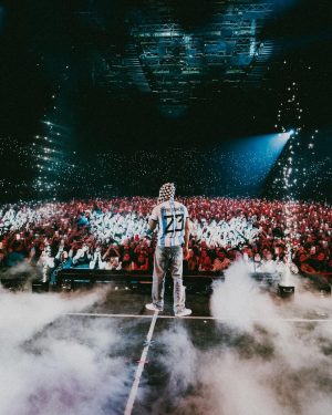 Myke Towers Instagram - ARGENTINA🇦🇷 TODAVÍA ESTOY ASIMILANDO EL APOYO QUE ME DIERON EN MI PRIMERA PRESENTACIÓN! NO VOY A OLVIDAR ESE CONCIERTO GRACIAS POR CANTARLAS TODAS A UNA SOLA VOZ NOS VEMOS PRONTO ❤️ #youngkingz #lveutour