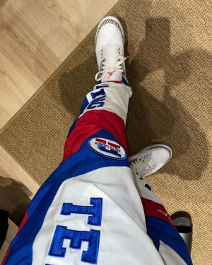 Myke Towers Instagram - GRACIAS PARAGUAY🇵🇾 POR RECIBIRME CON ESA ENERGÍA❤️ NOS VEMOS PRONTO #youngkingz