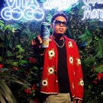Myke Towers Instagram - Had a good time performing at the launch of Vita Coco Spiked with @captainmorganUSA tonight! The crowd was fire! 🫶🏾🤪 #ad