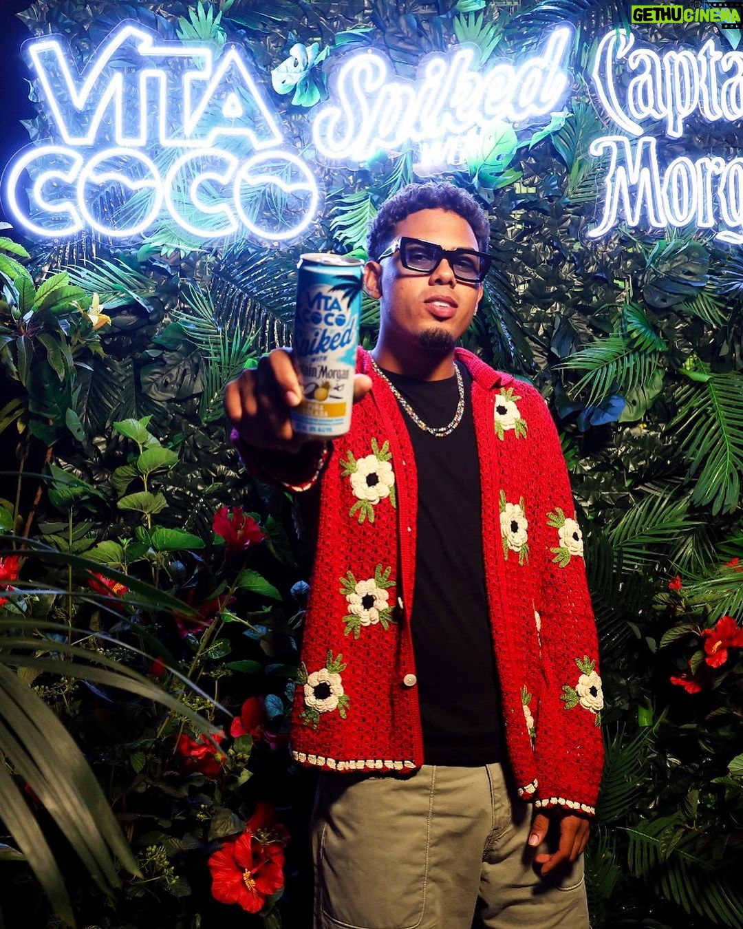 Myke Towers Instagram - Had a good time performing at the launch of Vita Coco Spiked with @captainmorganUSA tonight! The crowd was fire! 🫶🏾🤪 #ad