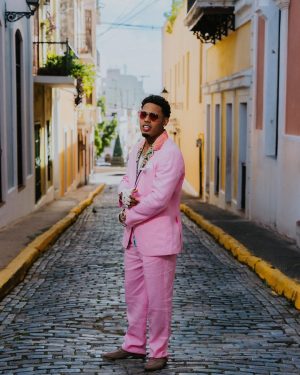 Myke Towers Instagram - #LaCapi Video Oficial Ya Disponible! No se bailar mas na que no sea perreo 🕺🏾 #YoungKingz
