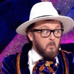 Mykhailo Khoma Instagram - Розбірки серед детективів у четвертому ефірі гіпершоу «МАСКА»! Загострення пристрастей та несподівані рішення! Цієї суботи о 21:00 на телеканалі «Україна»! @maskaukrainetv @kanalukraina #МАСКА #маска_україна_шоу #themaskedsinger #каналУкраїна #зірковийдетектив