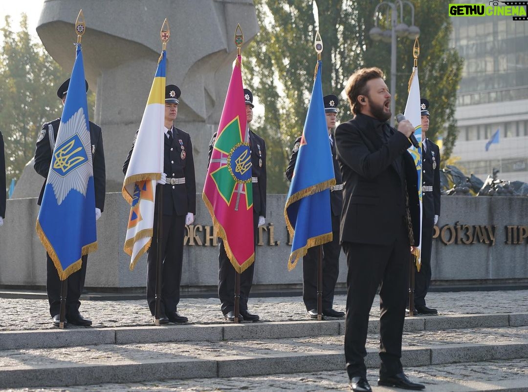 Mykhailo Khoma - 17.4K Likes - Сьогодні в Національній академії внутрішніх справ близько 800 курсантів склали Присягу працівника Національної поліції та ліцеїстів юридичного ліцею імені Ярослава Кондратьєва НАВС - Клятву ліцеїста.
⠀
Бажаємо першокурсникам бути завжди вірними Присязі, гідними девізу Національної поліції України – «Служити та Захищати», гордо нести почесне звання ліцеїста й курсанта НАВС, своїми здобутками в навчанні зміцнювати авторитет академії, шанувати близьких і достойно наслідувати приклад батьків.